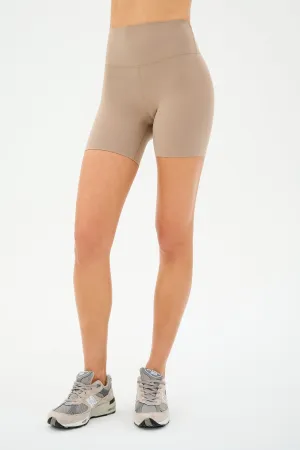 Airweight High Waist Short - Latte