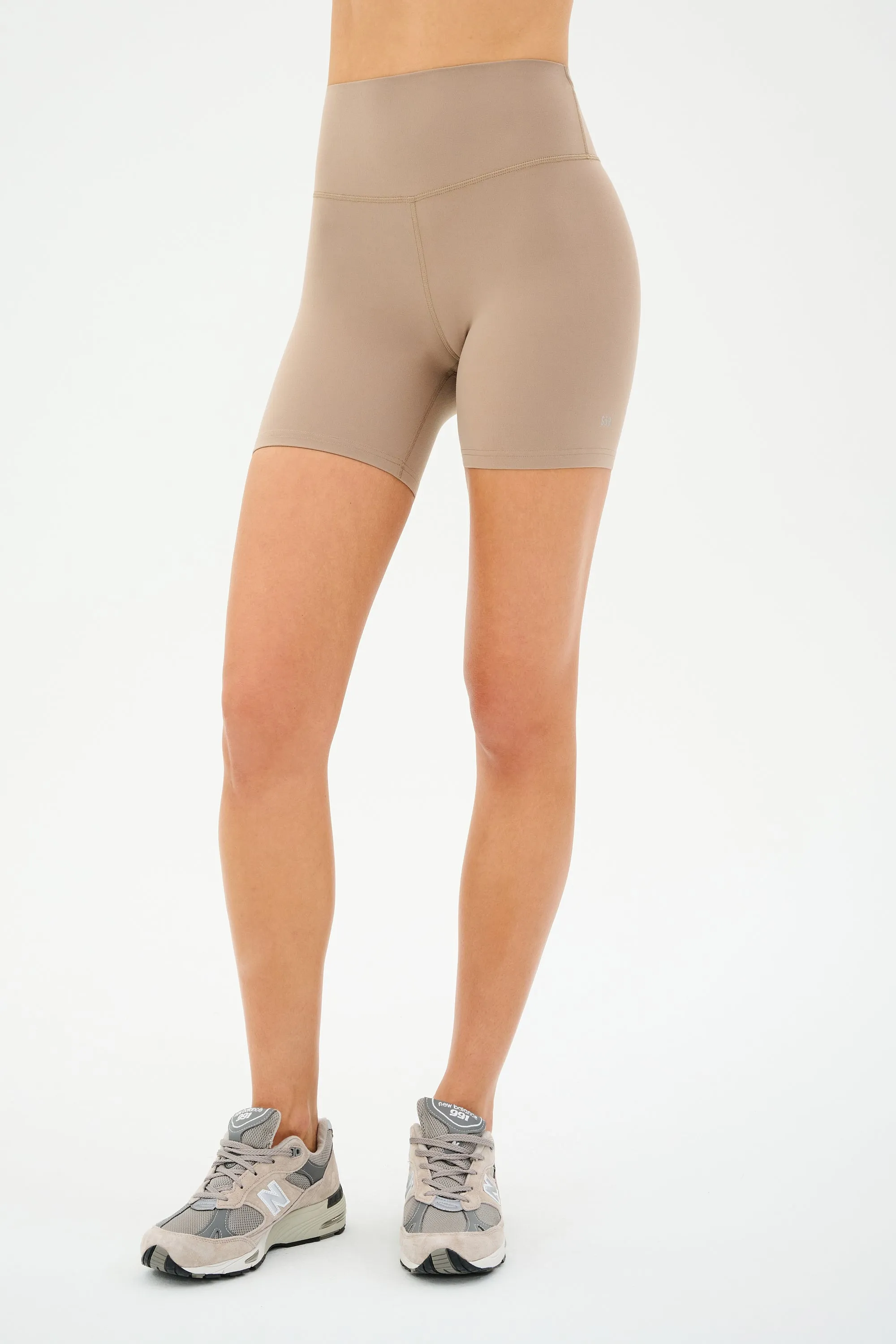 Airweight High Waist Short - Latte