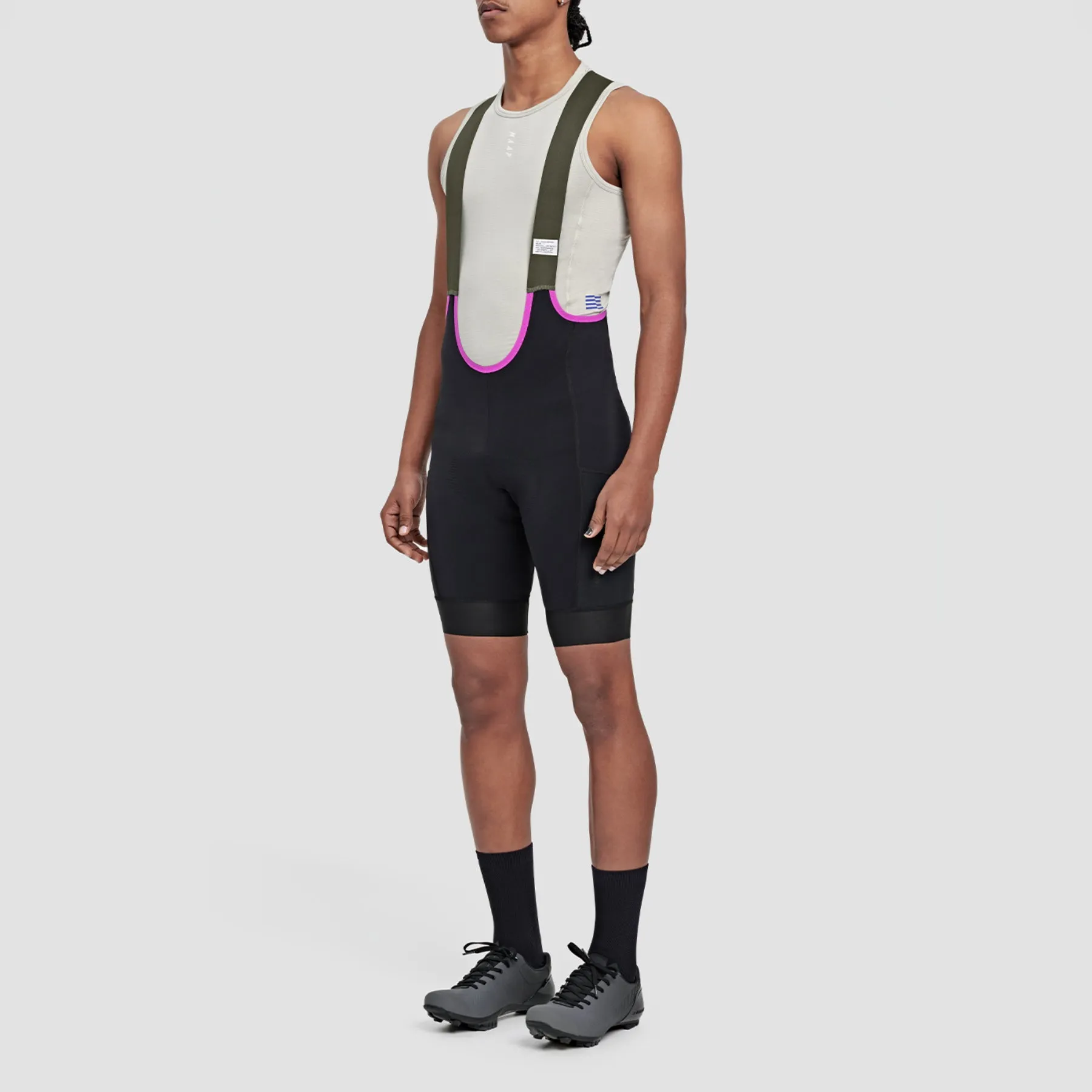 Alt_Road Cargo Bib Short - Black