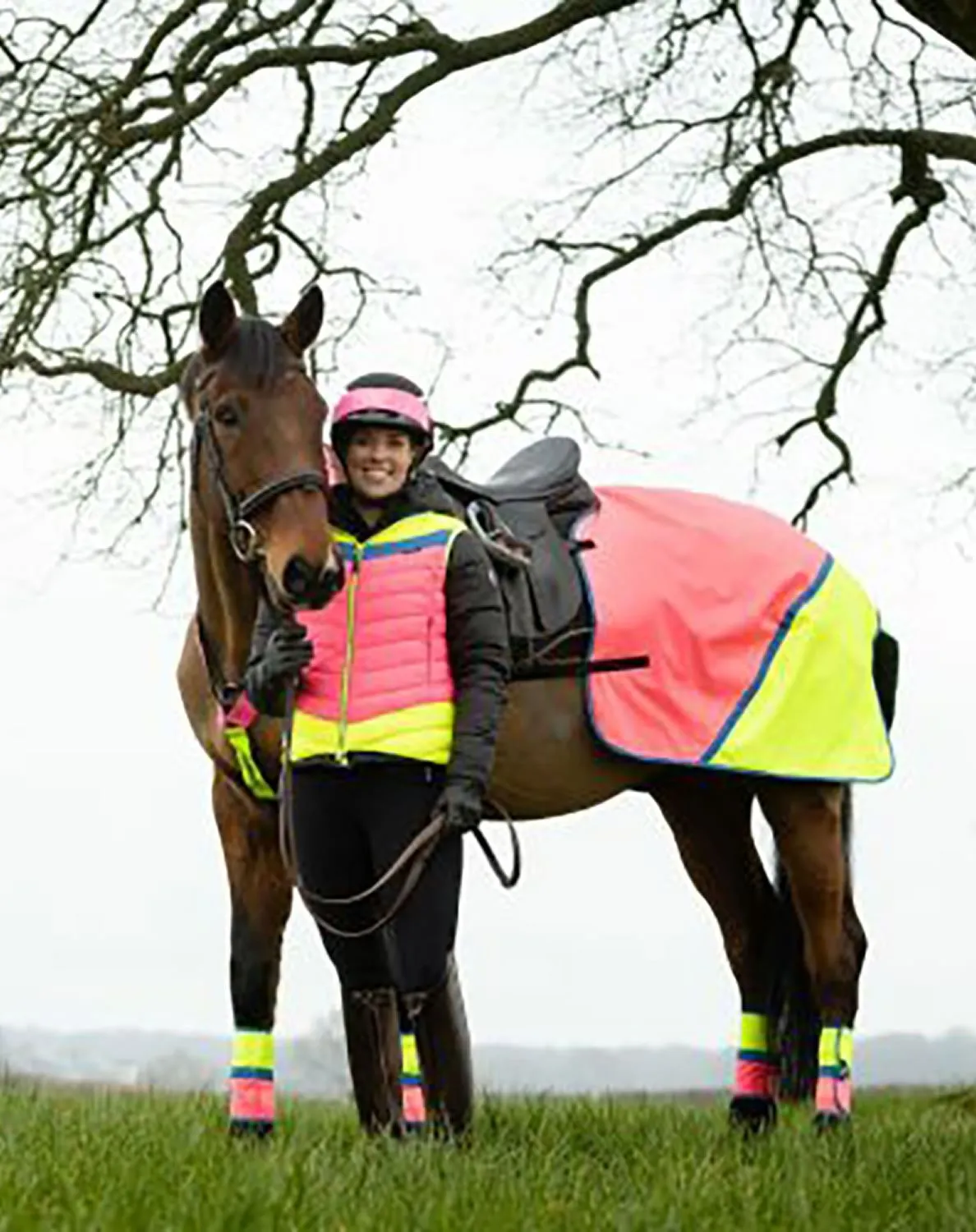 Equisafety Hi-Vis Waterproof Quarter Sheet