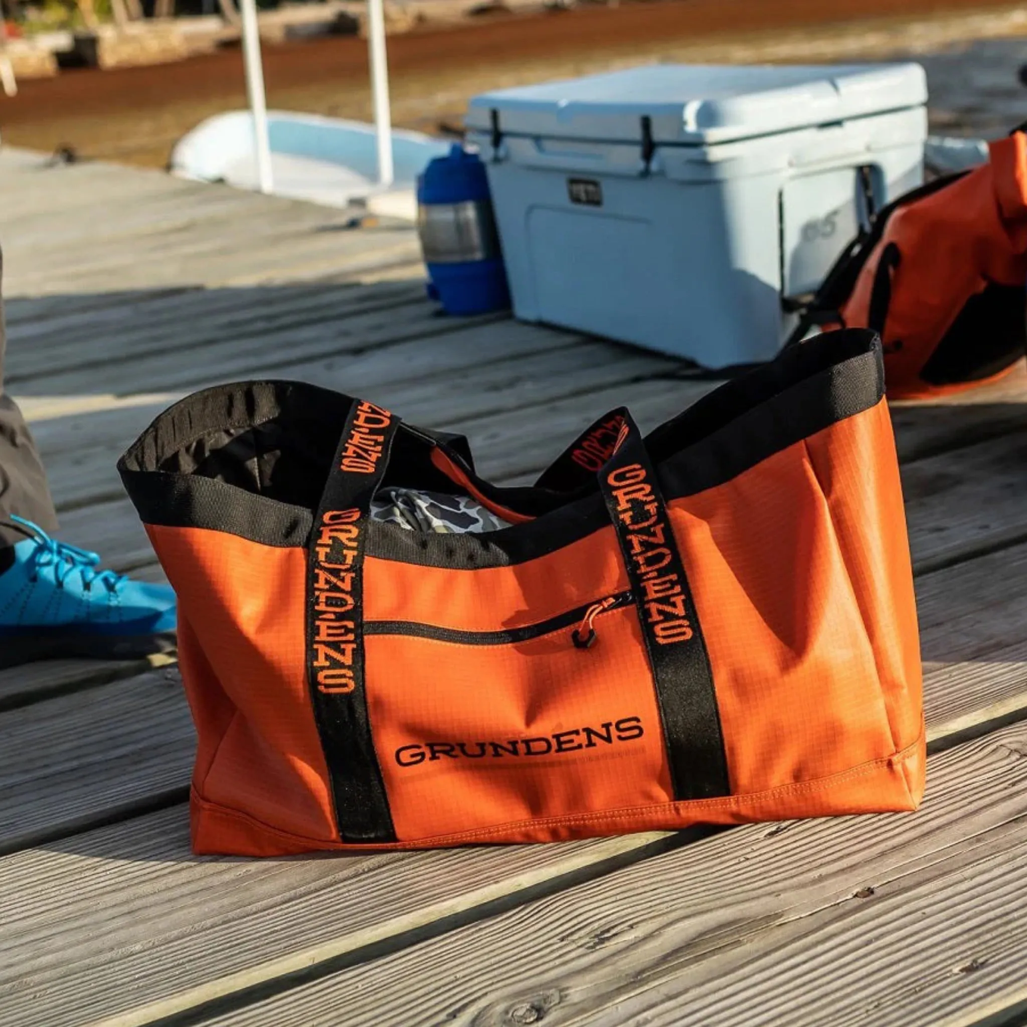 Grundéns Gear Hauler Tote Bag 50L Rödorange