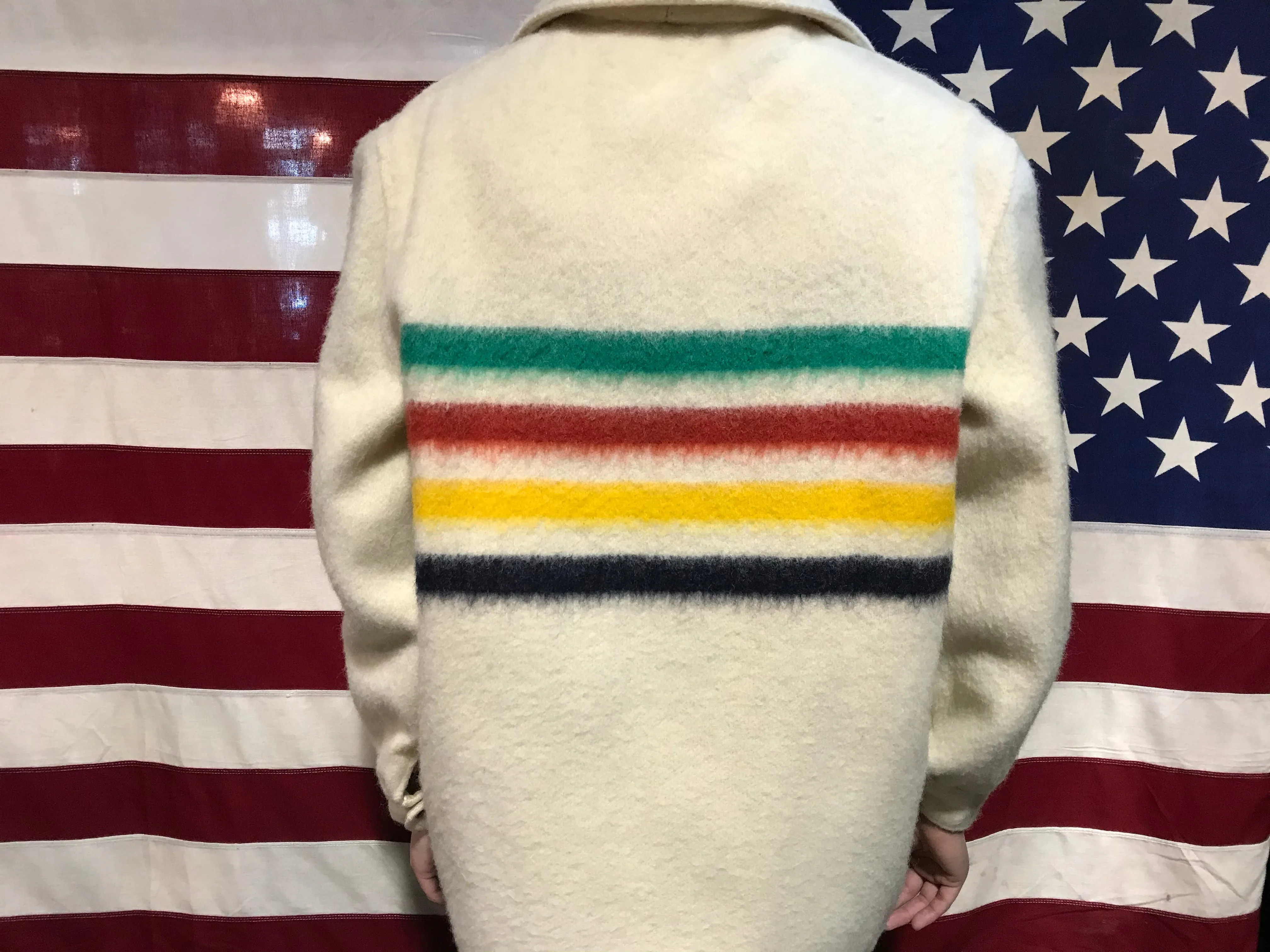 Hudson’s Bay “ Genuine Seal of Quality Garment “ Women’s Vintage Wool Jacket Made in Canada