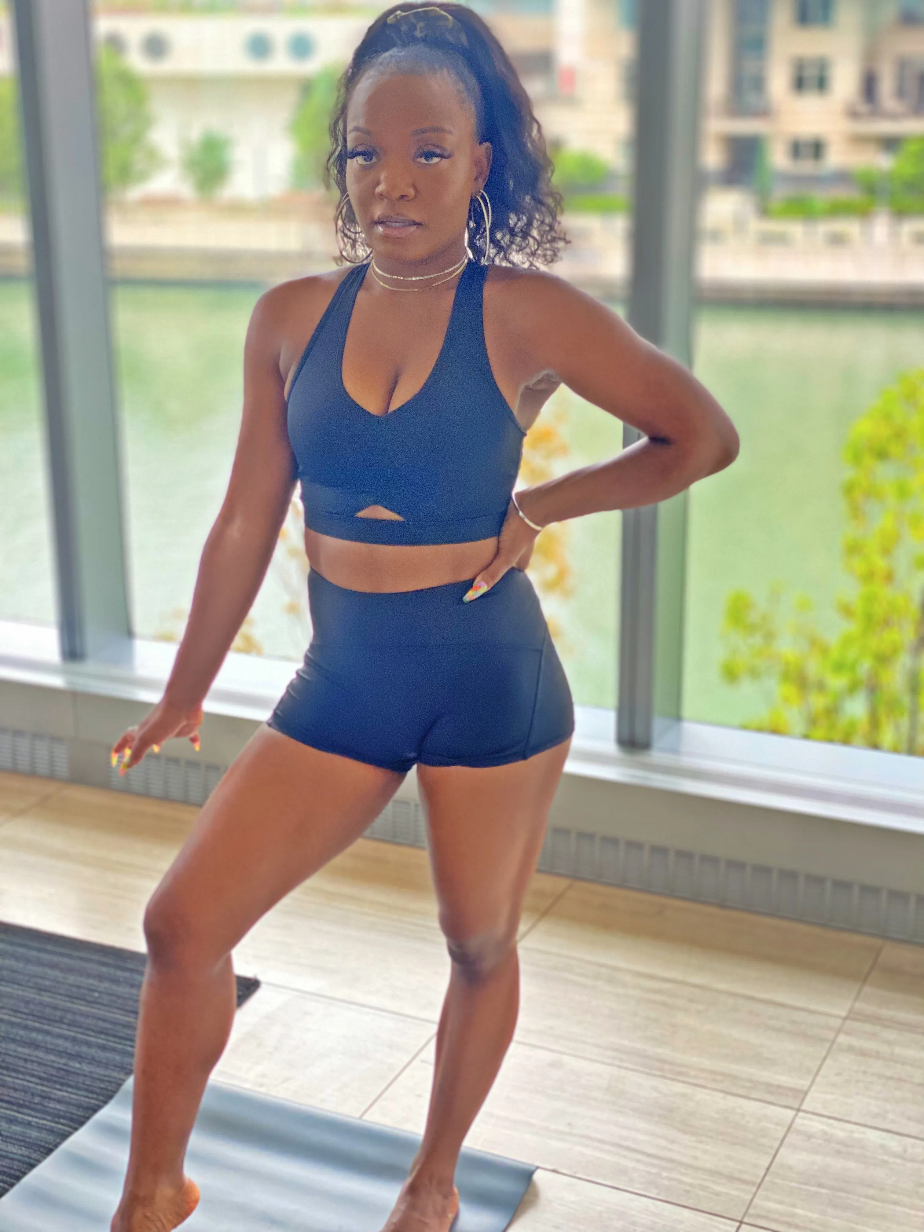 Nia Sports Bra 🖤 (Eco ♻️)