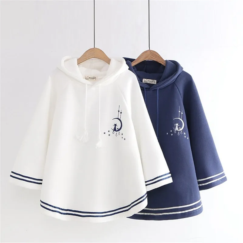 "MOON CAT EMBROIDERED" SWEATSHIRT N123007