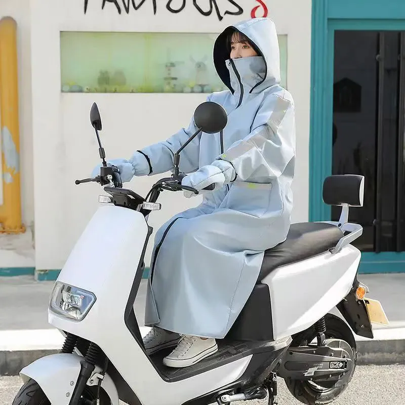 Rider's Shield: waterproof windbreaker with fleece hood and gloves.