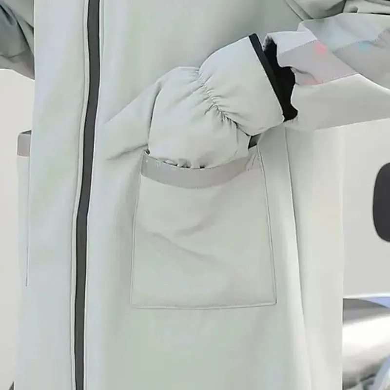 Rider's Shield: waterproof windbreaker with fleece hood and gloves.