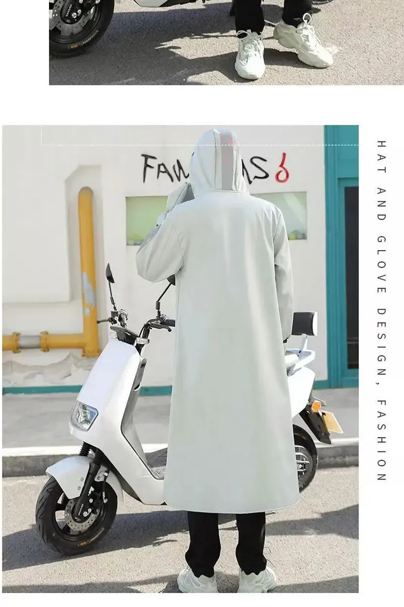 Rider's Shield: waterproof windbreaker with fleece hood and gloves.