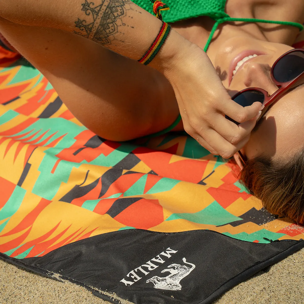 Rocker Quick-Dry Picnic Blanket | Bob Marley x Slowtide