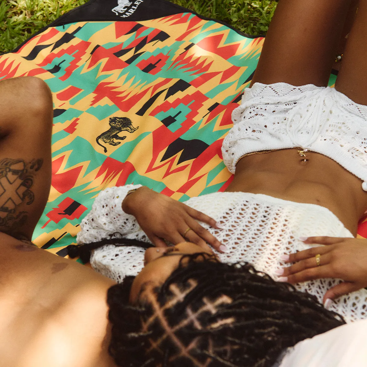 Rocker Quick-Dry Picnic Blanket | Bob Marley x Slowtide