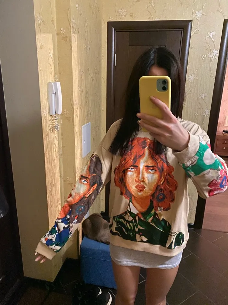 streetwear oversized character print women sweatshirt