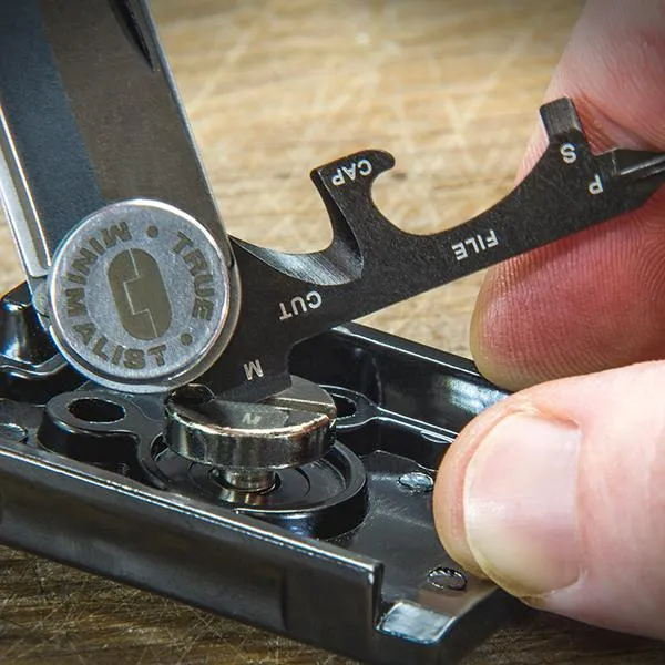 True Utility - Minimalist - Bare Essentials 8 Tools in 1 Pocket Tool