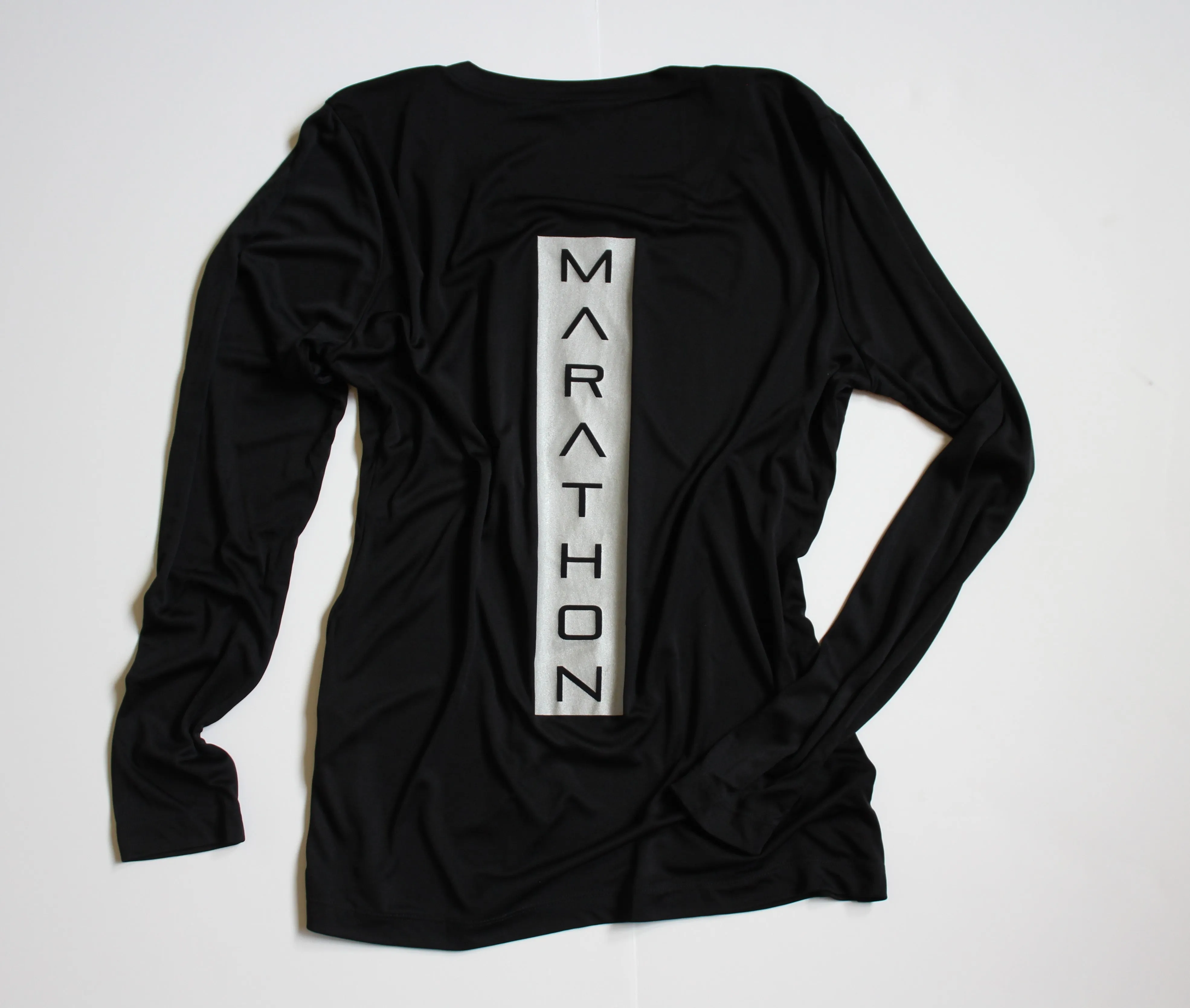 WOMEN'S REFLECTIVE MARATHON PERFORMANCE LONG-SLEEVE SHIRT