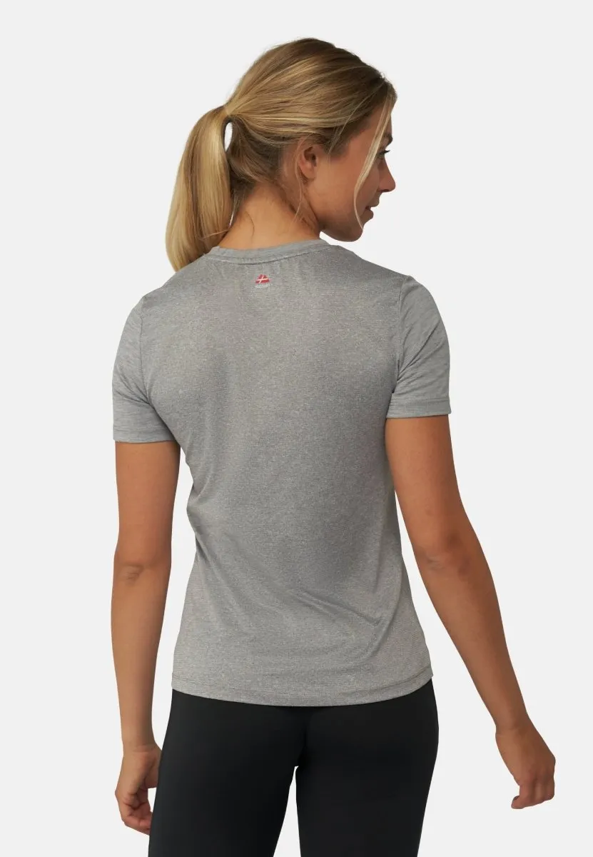 WOMEN'S SPORTS T-SHIRT